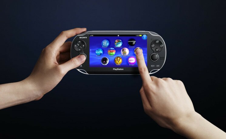 Online-Shop bietet PS Vita samt Spielen bereits an